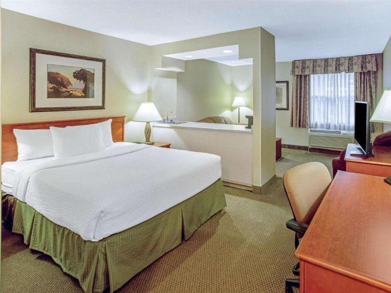 La Quinta By Wyndham College Avenue 3* Appleton