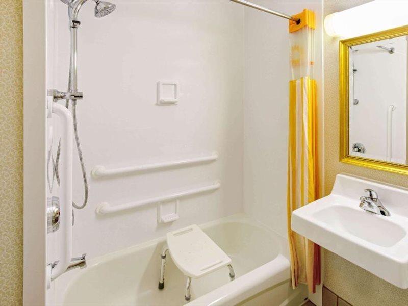 La Quinta By Wyndham College Avenue 3* Appleton