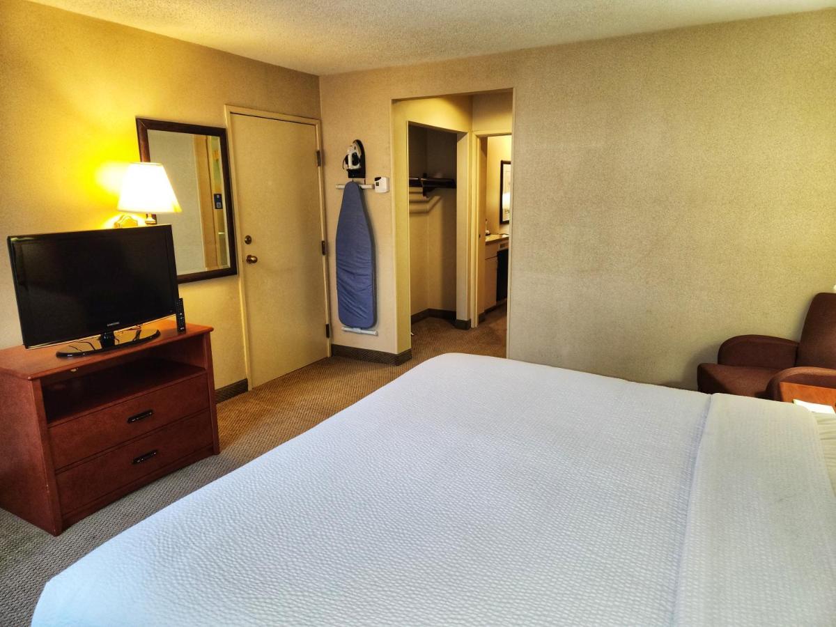 Hotel La Quinta By Wyndham College Avenue