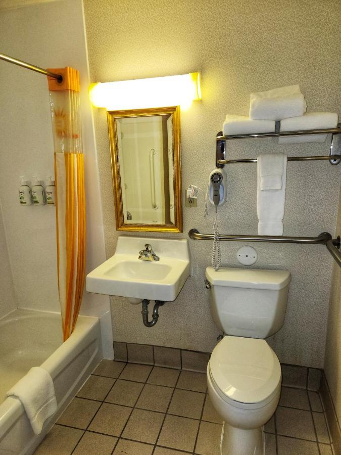 La Quinta By Wyndham College Avenue 3* Appleton