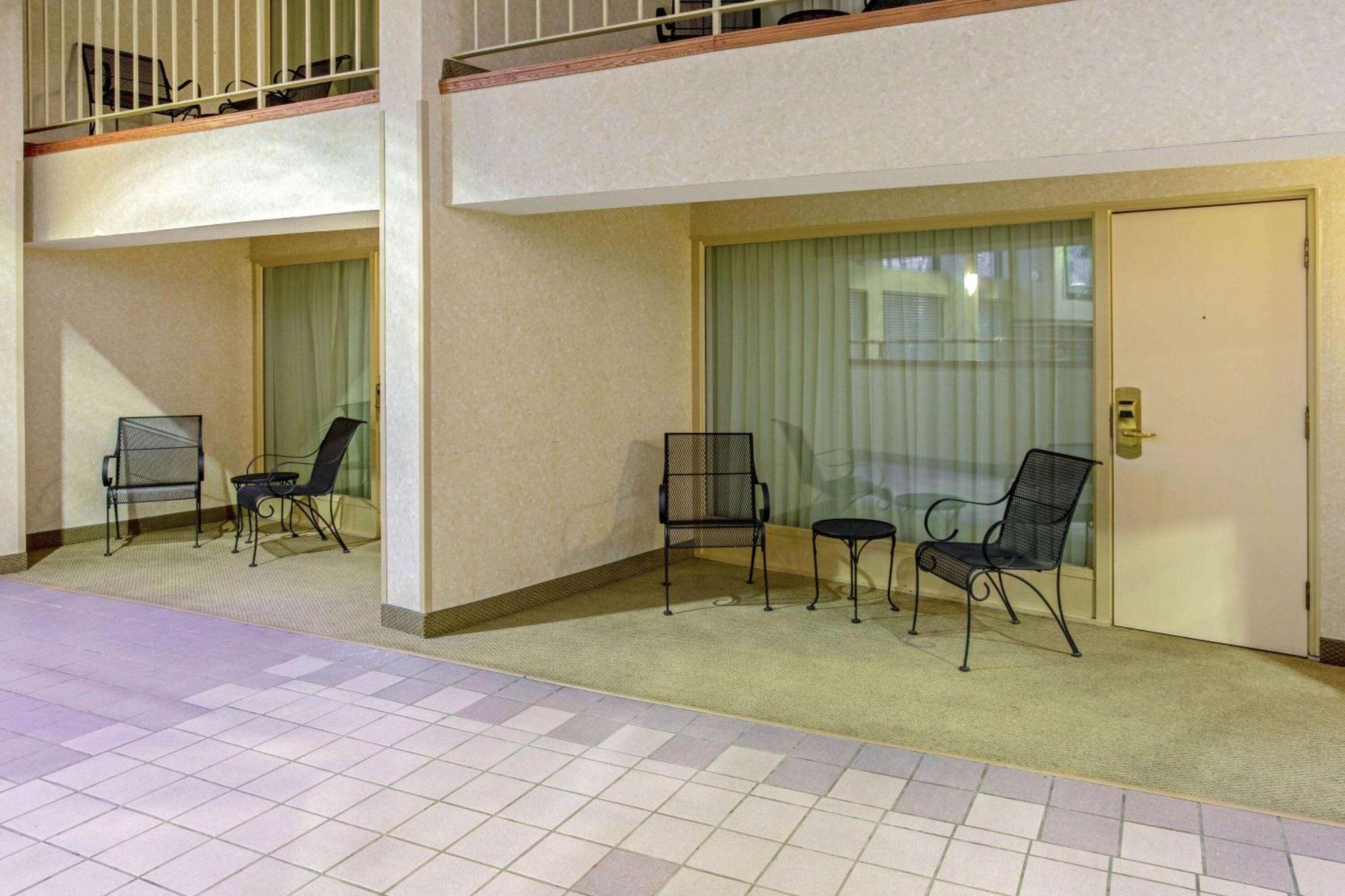 La Quinta By Wyndham College Avenue Hotel Appleton