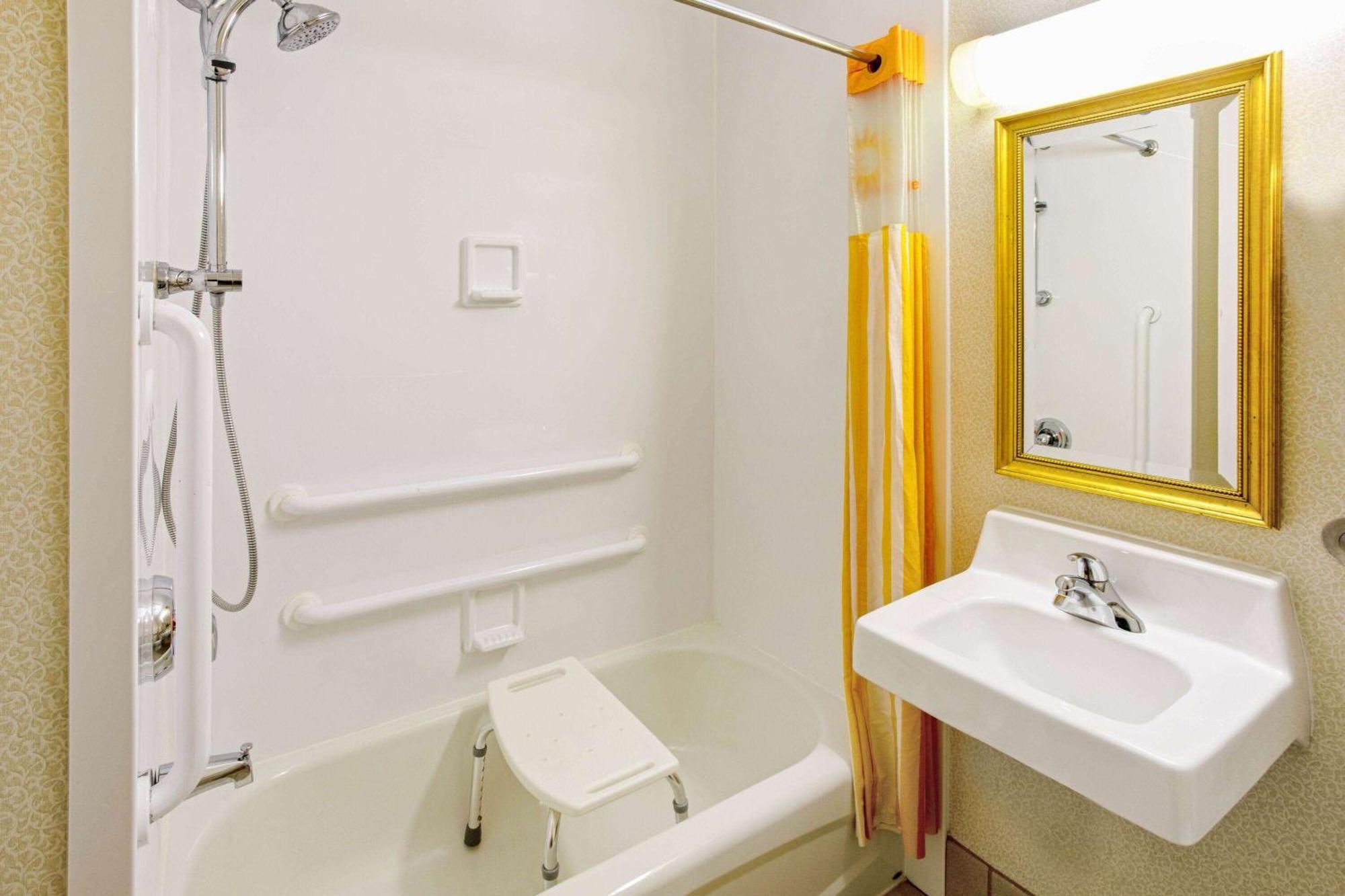 Hotel La Quinta By Wyndham College Avenue Appleton