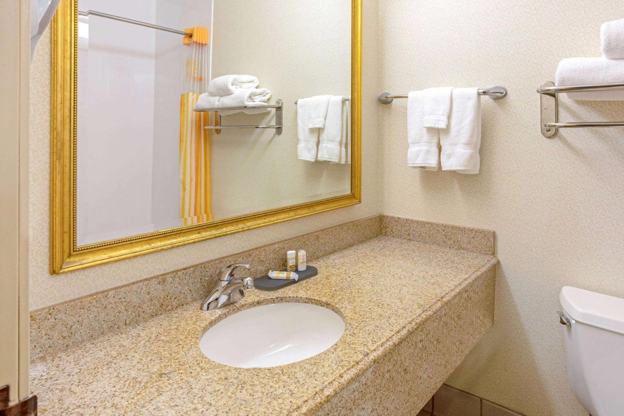 Hotel La Quinta By Wyndham College Avenue 3*