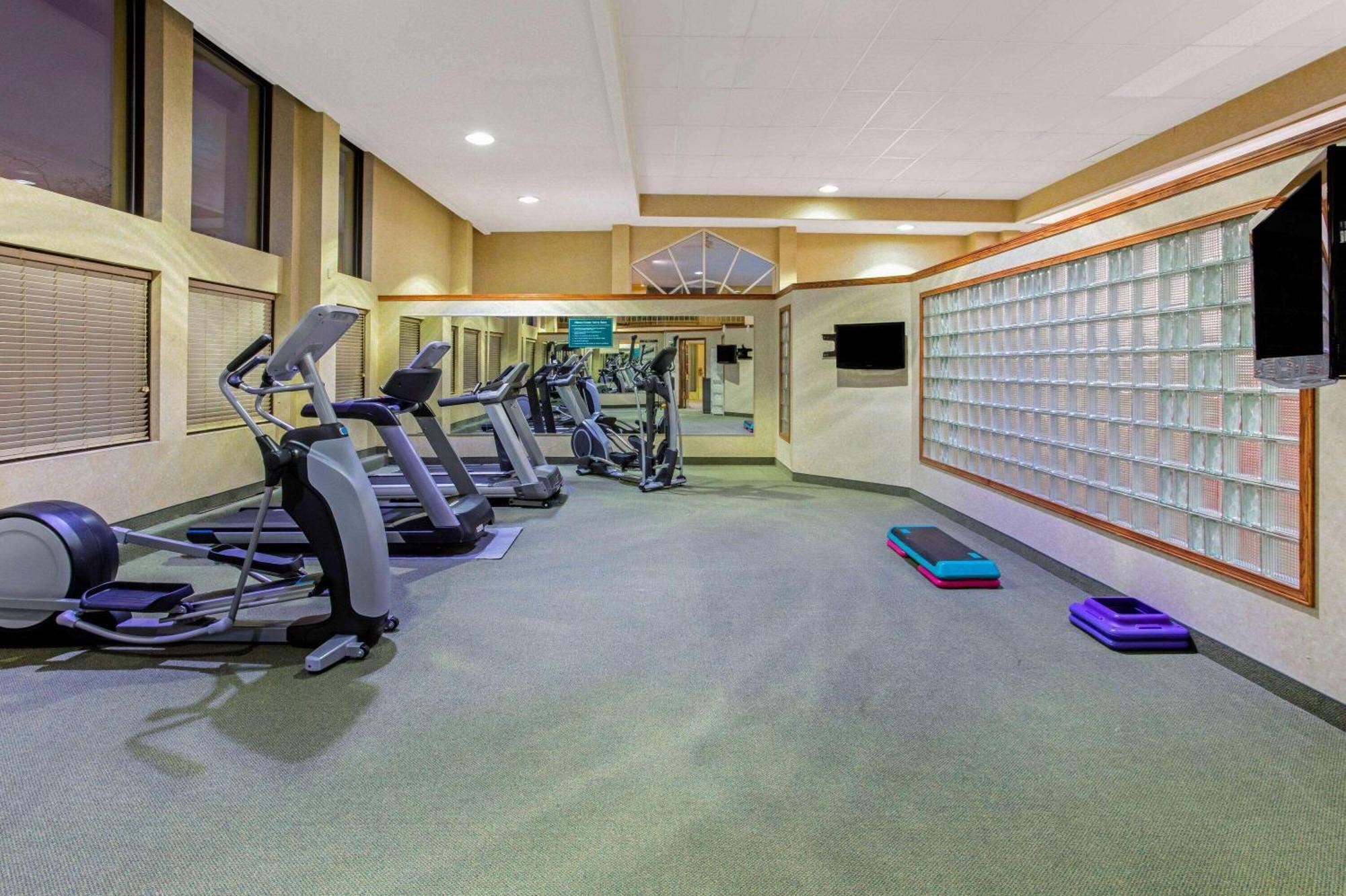 La Quinta By Wyndham College Avenue Hotel Appleton